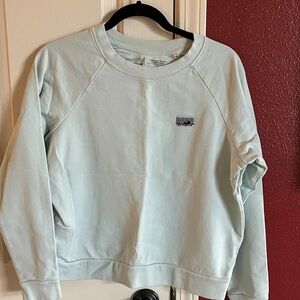 Patagonia Women's Light Blue Sweatshirt